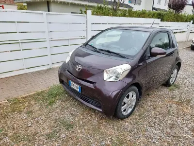 Usata Toyota iQ 68 CV (50 kW) 2009 Utilitaria