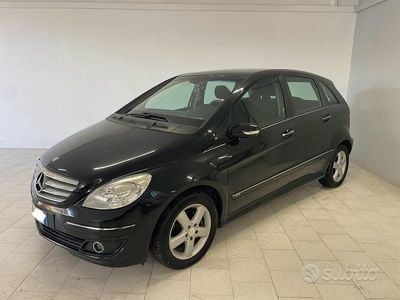 Usata Mercedes B180 Chrome 109 CV (80 kW) 2008 Nero Monovolume