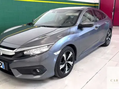 Usata Honda Civic Prestige 182 CV (133 kW) 2017 Grigio Utilitaria
