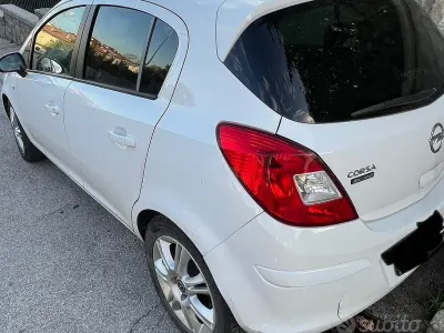 Occasion Opel Corsa 85 ch (62 kW) 2012 Blanc Citadine