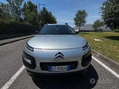 Usata Citroën C4 Cactus Live 92 CV (67 kW) 2015 Grigio Utilitaria