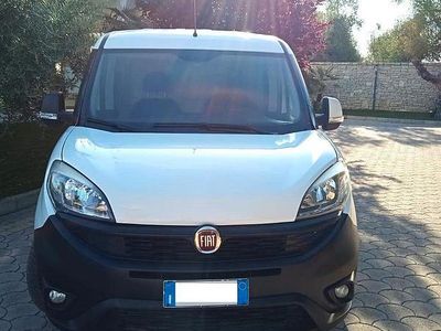 Usata Fiat Doblò 90 CV (66 kW) 2015 Bianco Monovolume