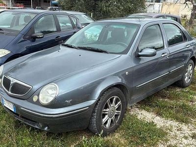 Usata Lancia Lybra 116 CV (85 kW) 2002 Grigio Berlina