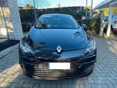 Usata Renault Mégane LIMITED 110 CV (80 kW) 2011 Grigio Berlina