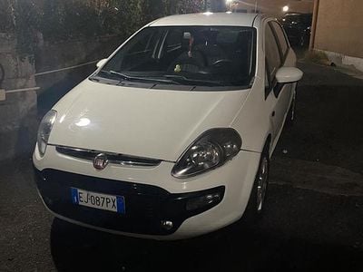 Usata 2011 Fiat Punto Evo Utilitaria | 3000 € (Cara)