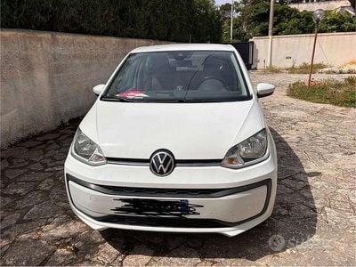 Usata VW up! Move 68 CV (50 kW) 2020 Bianco Utilitaria
