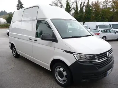 Begagnad VW Transporter 150 HK (110 kW) 2021 Van