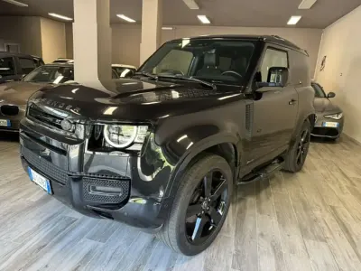 Usata Land Rover Defender HSE Dynamic 200 CV (147 kW) 2021 Nero SUV