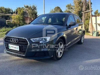 Begagnad Audi A3 Sportback 116 HK (85 kW) 2019 Grå Halvkombi