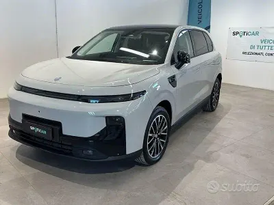 Nuova Leapmotor B10 218 CV (160 kW) 2026 Grigio SUV