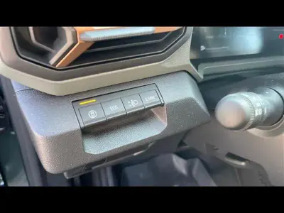 Usata Dacia Duster Extreme 140 CV (102 kW) 2025 Verde scuro SUV