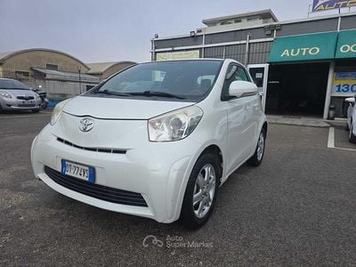 Usata Toyota iQ City 68 CV (50 kW) 2009 Bianco Utilitaria