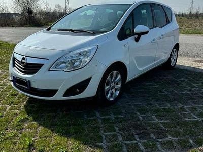 Usata Opel Meriva Cosmo 120 CV (88 kW) 2012 Bianco Monovolume
