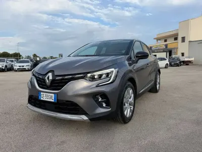Usata Renault Captur Intens 94 CV (69 kW) 2021 Bicolore SUV
