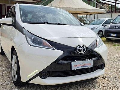 Usata Toyota Aygo X-play 69 CV (50 kW) 2016 Bianco Utilitaria