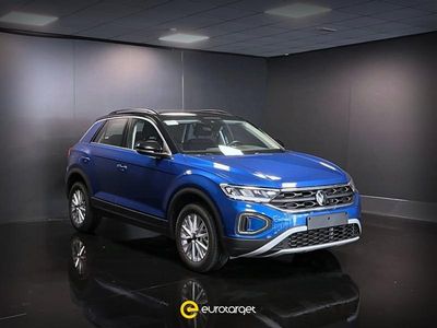 Usata VW T-Roc Life 110 CV (80 kW) 2022 Vari colori pastello SUV