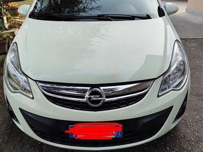 Usata Opel Corsa 86 CV (63 kW) 2013 Bianco Utilitaria