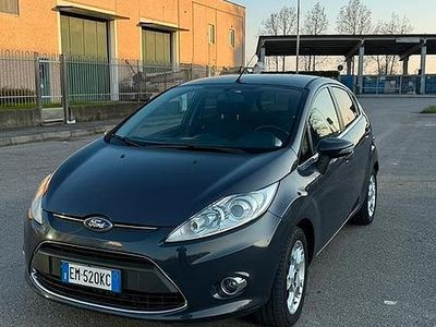 Usata Ford Fiesta Titanium 2012 Blu Utilitaria