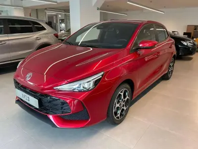 Nuova MG MG3 Comfort 116 CV (85 kW) 2026 Diamond red Utilitaria