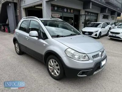 Usata Fiat Sedici Dynamic 135 CV (99 kW) 2010 Argento metallizzato SUV