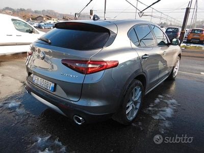 Usata Alfa Romeo Stelvio 280 CV (205 kW) 2017 Grigio SUV