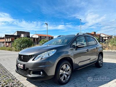 Usata Peugeot 2008 Allure 120 CV (88 kW) 2016 Grigio SUV