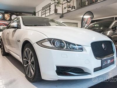 Usata Jaguar XF Prestige 200 CV (147 kW) 2014 Bianco Berlina