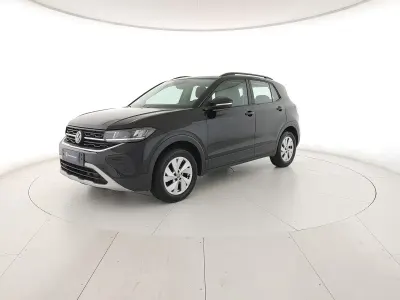 Usata VW T-Cross Life 116 CV (85 kW) 2024 Deep black perlato SUV