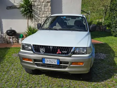 Usata Mitsubishi Montero 177 CV (130 kW) 1997 Bianco SUV