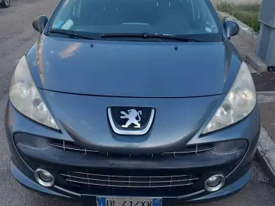 Usata Peugeot 207 93 CV (68 kW) 2007 Grigio Berlina