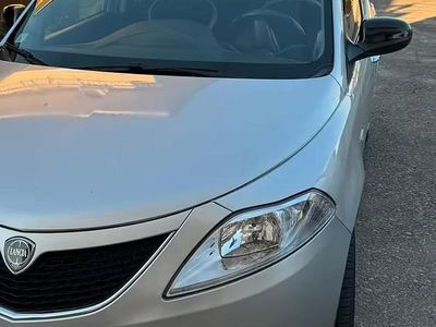 Usata Lancia Ypsilon 69 CV (50 kW) 2016 Utilitaria