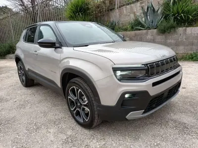 Nuova Jeep Avenger Summit 101 CV (74 kW) 2026 Beige SUV