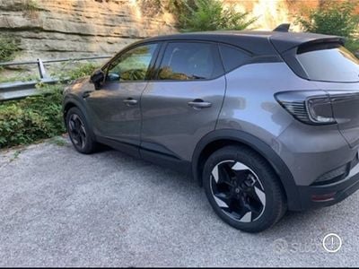 Usata Renault Captur 2024 Grigio SUV