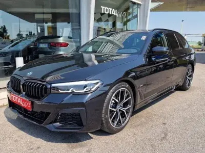 Usata BMW 520 M Sport 190 CV (139 kW) 2021 Nero metallizzato Station wagon