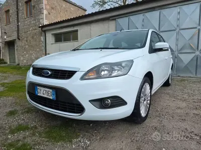 Usata Ford Focus 90 CV (66 kW) 2009 Bianco Station wagon