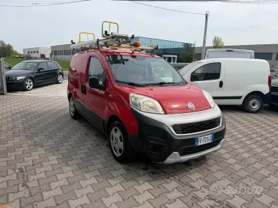 Usata Fiat Fiorino 95 CV (69 kW) 2016 Rosso Monovolume