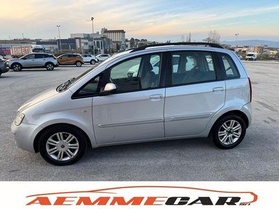 Usata Fiat Idea Emotion 120 CV (88 kW) 2011 Argento Monovolume