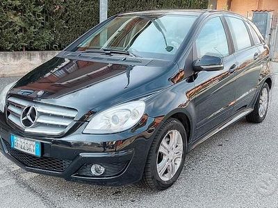 Mercedes B180
