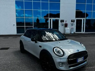 Usata Mini Cooper D 116 CV (85 kW) 2018 Utilitaria
