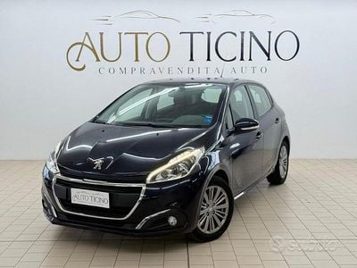 Usata Peugeot 208 Allure 82 CV (60 kW) 2016 Viola Utilitaria