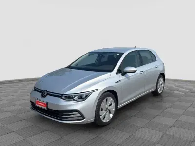 Usata VW Golf VIII Style 131 CV (96 kW) 2024 Argento Berlina