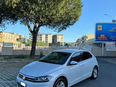 Usata VW Polo Trendline 95 CV (69 kW) 2018 Bianco Utilitaria