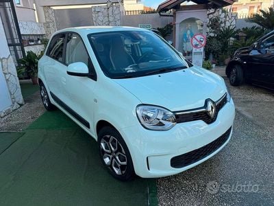 Usata Renault Twingo LIMITED 65 CV (47 kW) 2020 Verde Utilitaria