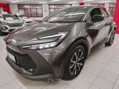 Usata Toyota C-HR Play 98 CV (72 kW) 2025 Grigio scuro SUV