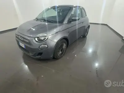 Second-hand Fiat 500e Icon 42 kW (58 CP) 2020 Gri Berlinǎ