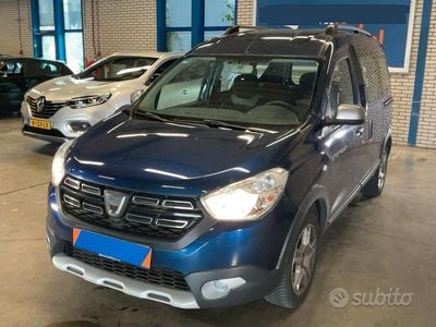 Gebraucht Dacia Dokker Stepway 102 PS (75 kW) 2019 Blau Van / Kleinbus