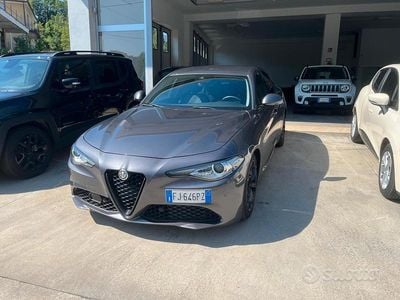 Occasion Alfa Romeo Giulia Super 180 ch (132 kW) 2017 Gris Berline