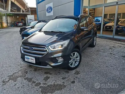 Usata Ford Kuga Business Edition 120 CV (88 kW) 2019 Grigio SUV