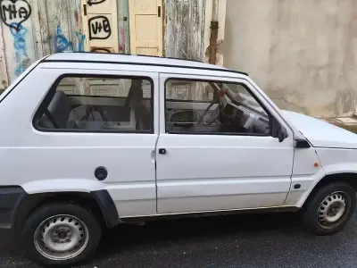 Usata Fiat 750 34 CV (25 kW) 1989 Bianco Berlina