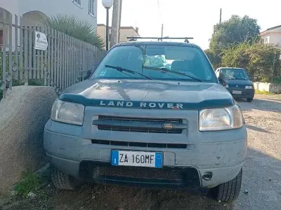 Usata Land Rover Freelander 117 CV (86 kW) 2000 Grigio SUV
